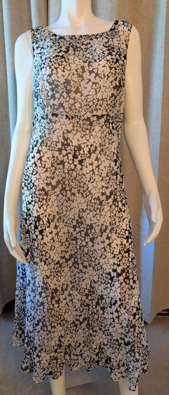 Talbots Petites Silk Gray Black White Floral Maxi Sleeveless Dress Size 14 Lined